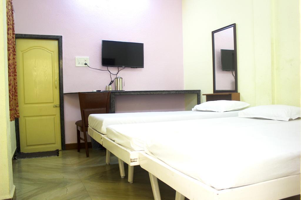 Pms Guest House Pondicherry Exterior foto