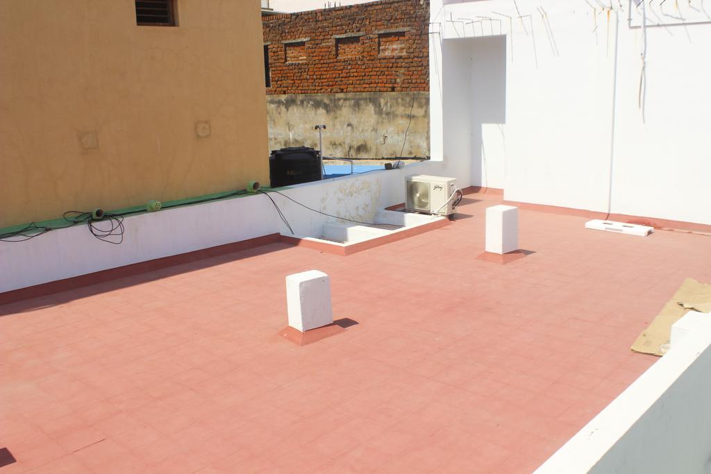Pms Guest House Pondicherry Exterior foto